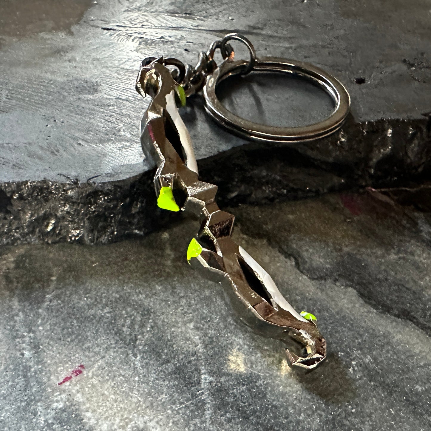 3D Twisted Bow Keyring